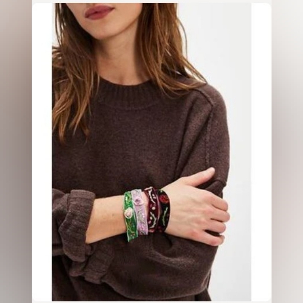Embroidered Velvet Bracelet